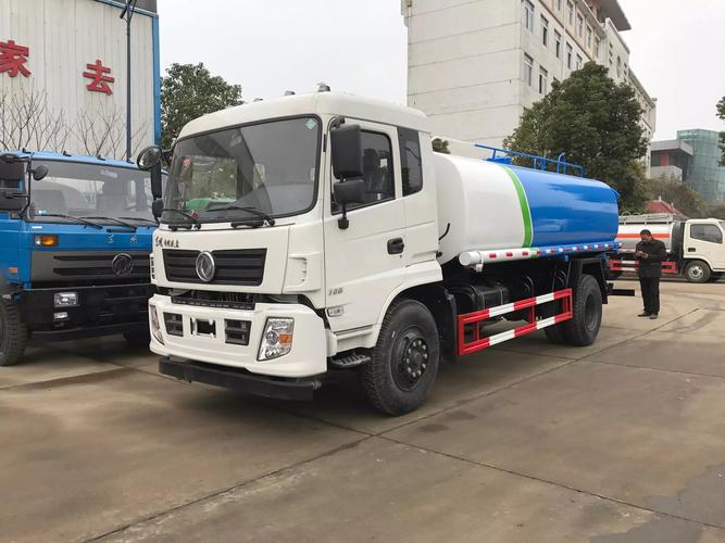 灑水車的清晨交響曲